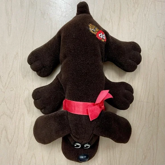 Vintage Tonka Pound Puppies Newborns Plush Dark Brown Dog Chocolate Lab 1985 - Picture 2 of 7